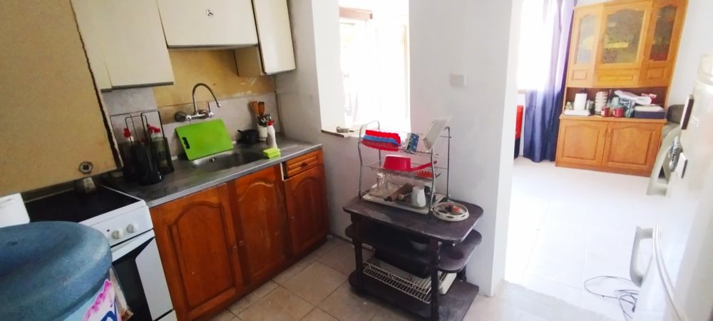 Продава се къща в село Лобош, област Перник