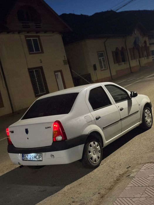 De vanzare dacia logan 2005