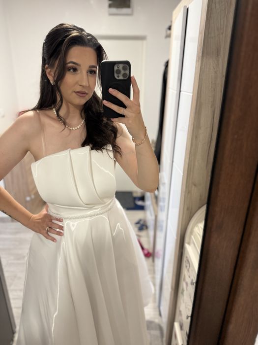 Rochie alba eleganta