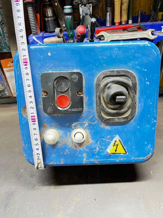 Продам щит электрический