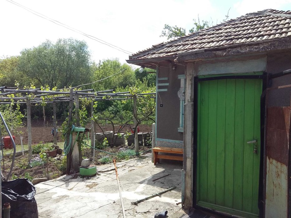 Продава се Къща в с. Брестак, Област Варна - 100 кв.м за 330 €/кв.м - Снимка #2