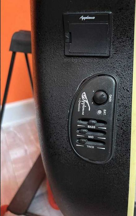 Продава електроакустична китара ”Applause” на фирмата ”Ovation”