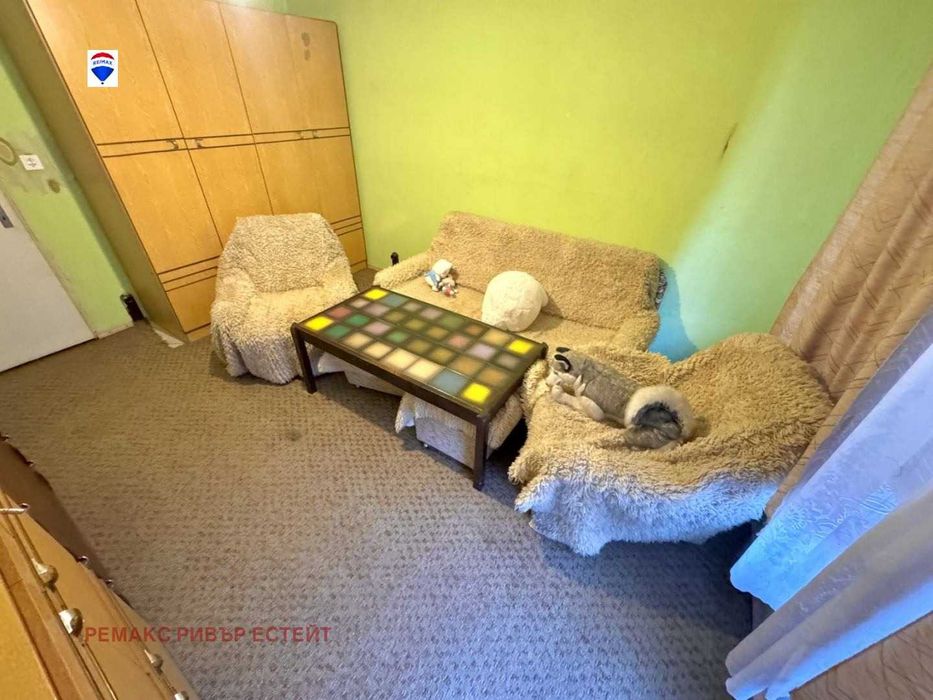 Дава се под наем Тристаен апартамент в Русе, Централен южен район - 86 кв.м за 306 € - Снимка #1