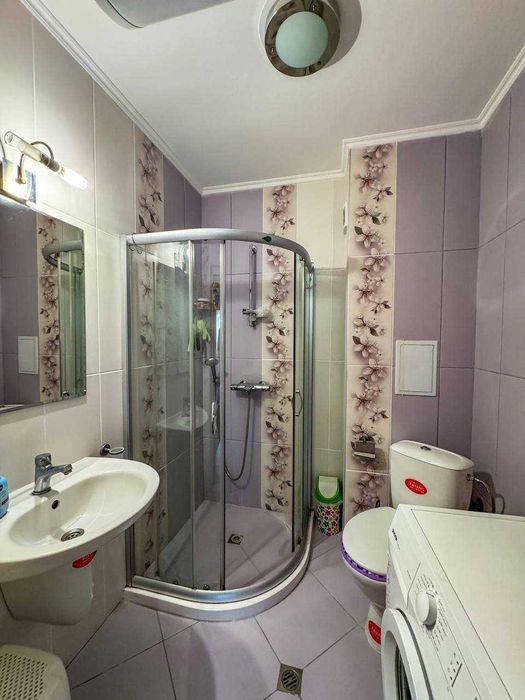 Продава се Двустаен апартамент в Бургас, Сарафово - 72 кв.м за 985 €/кв.м - Снимка #8