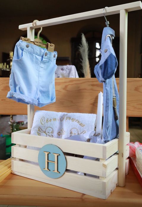 Бебешко гардеробче статив закачалка гардероб за кръщене