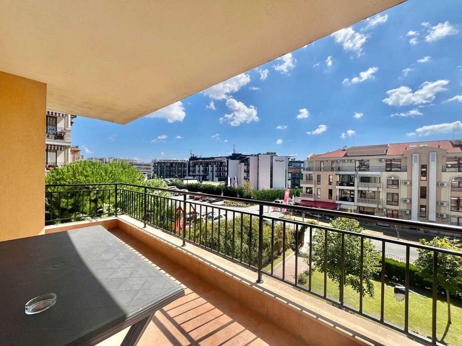 Продава се Тристаен апартамент в Свети Влас - 137 кв.м за 555 €/кв.м - Снимка #13