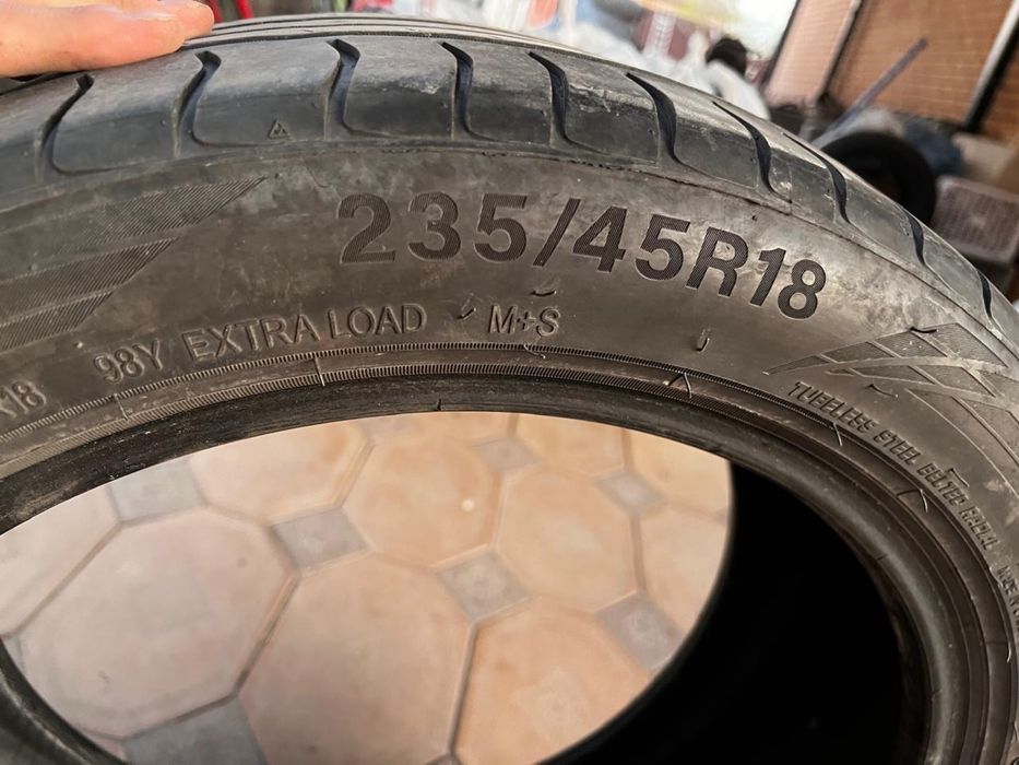 Летние шины 235/45 R18