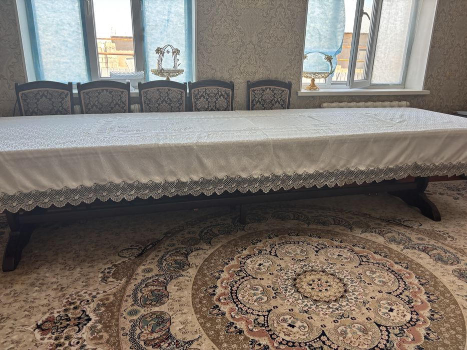 Продам срочно стол.стулья