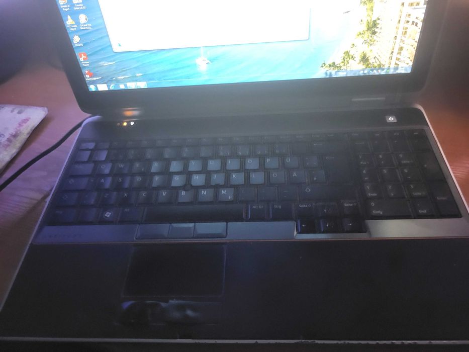 Лаптоп Dell intell core i7 8gb