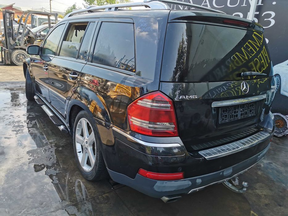 Dezmembrez mercedes GL x164 320 D om 642/haion gl/grila GL/capota/