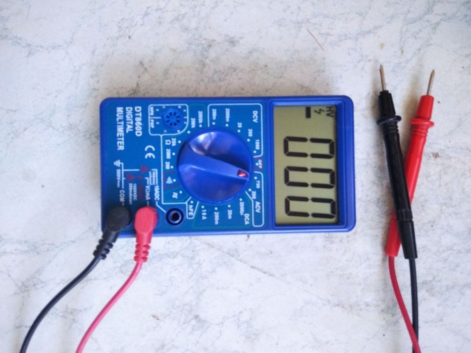 Новый мультиметр со звуковой прозвонкой DT860D  в упаковке с паспортом