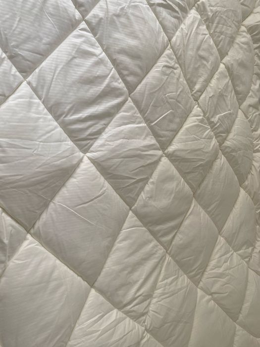 Продам новое одеяло