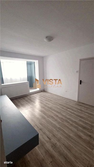 Apartament 2 camere, renovat complet, centrala proprie. Zona Sacele — fotografia 3