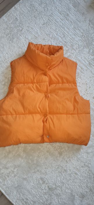 Продам жилетку Zara