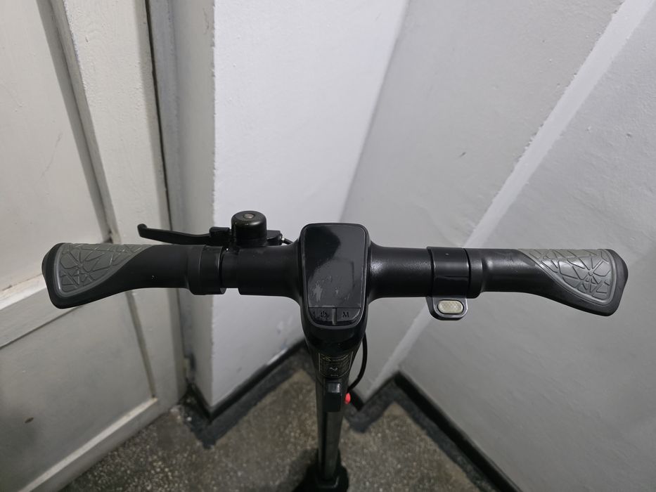 Trotineta electrica MYRIA City Traveller UEV (Urban Electric Vehicle),