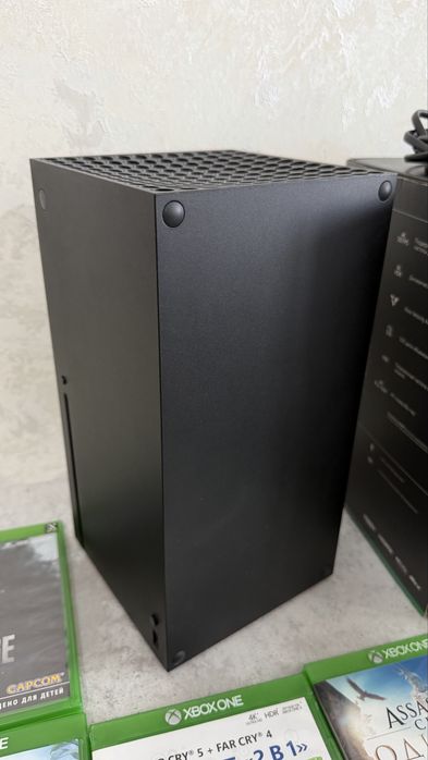 Xbox Series X игровая консоль