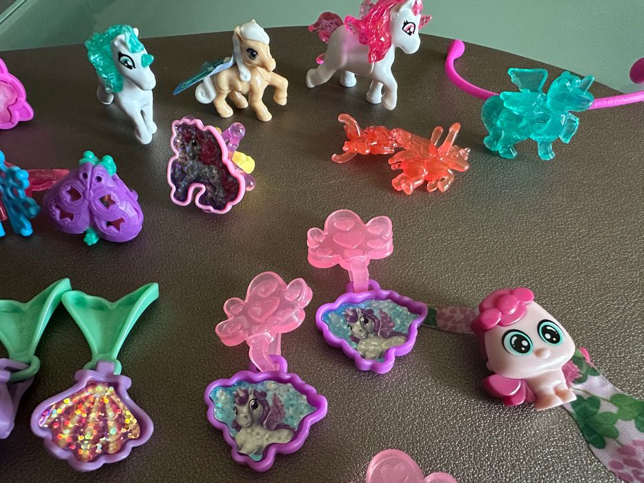 Kinder играчки Понита