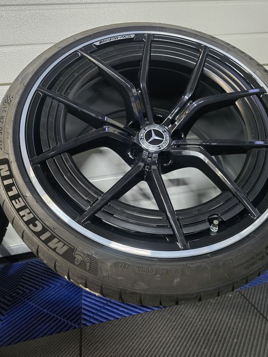 Оригинални 21" AMG джанти с Michelin Pilot Sport 4S за Mercedes AMG GT
