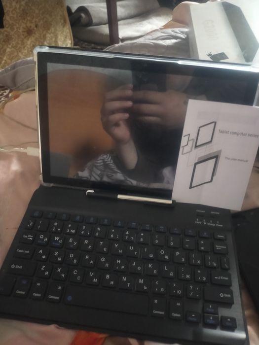 Продам планшет хорошом состояния