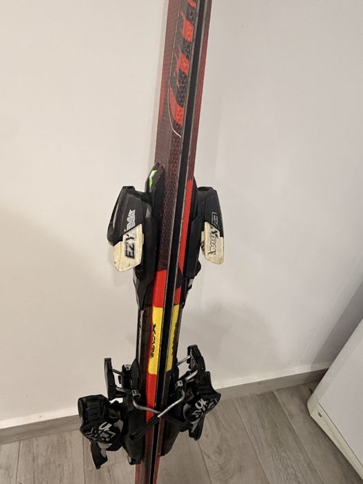 Schiuri Atomic  140 cm