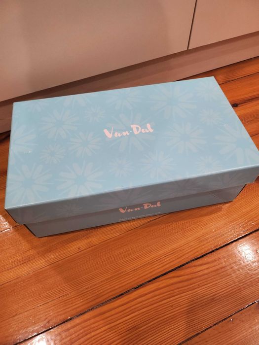 Дамски обувки Van Dal № 38 - черен цвят