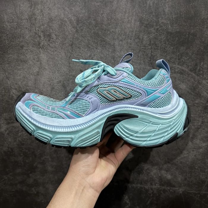 Balenciaga 10XL Sneaker