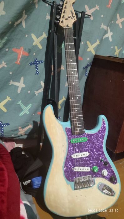 Электрогитара Squier Bullet Stratocaster