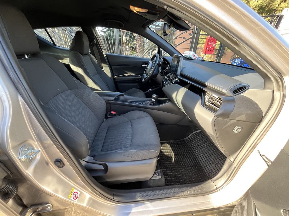 Vand Toyota CHR 1.8 Hybrid, 119500 km, garantie