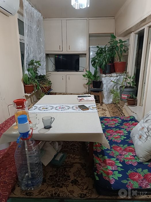 Продается квартира 3х комнатний.