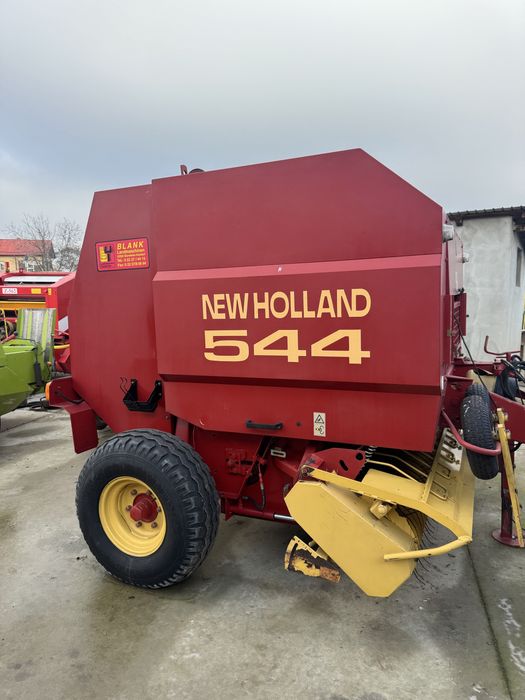 Balotiera/presa baloti rotunzi  New Holland 544 masa mare 2m