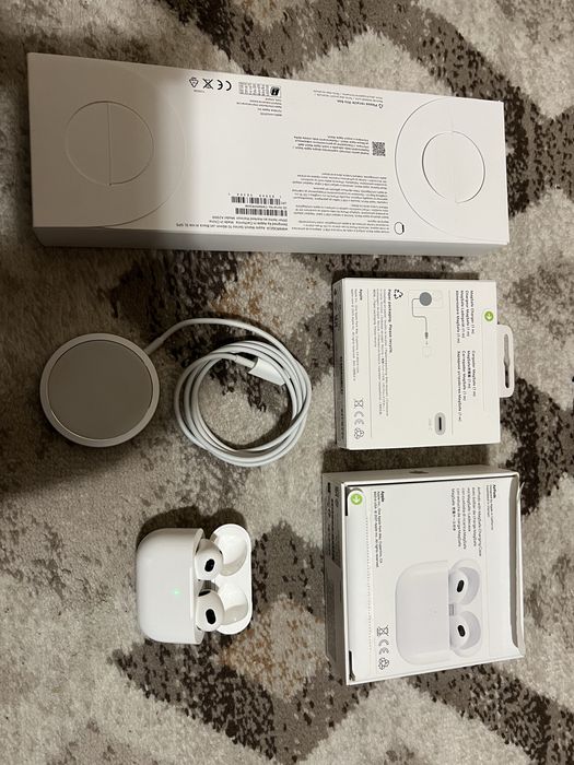 Pachet Apple - smartwatch + incarcator wireless + casti Airpods 3