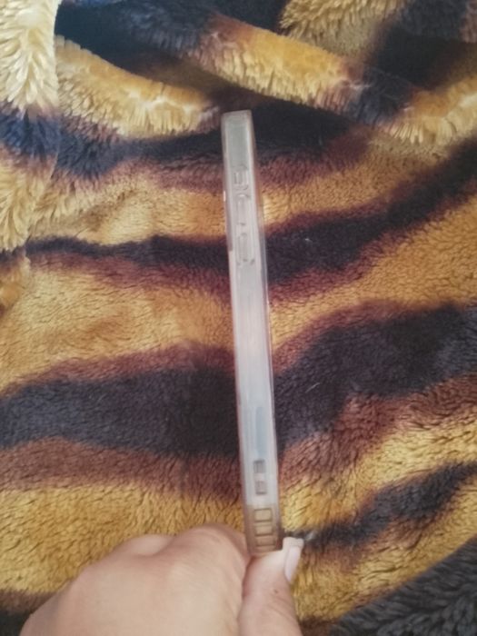 Husa iPhone 15 husa rezistenta pentru telefonu tau