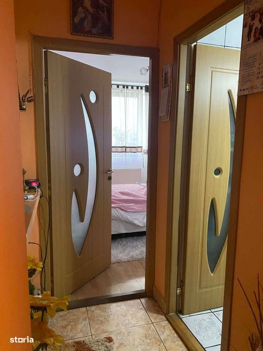 Apartament de 2 camere, decomandat, 58 mp., zona Decebal