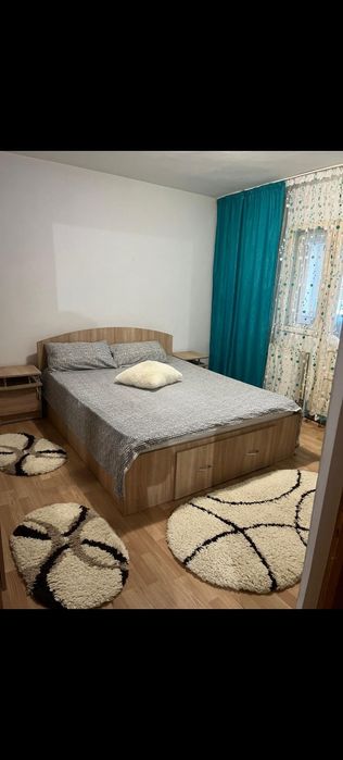 Închiriez apartament două camere