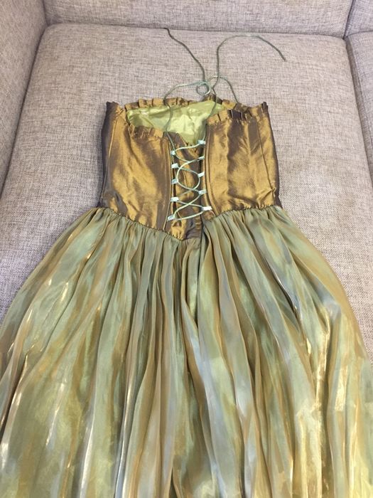 Продаётся детское платье на 8 и более лет