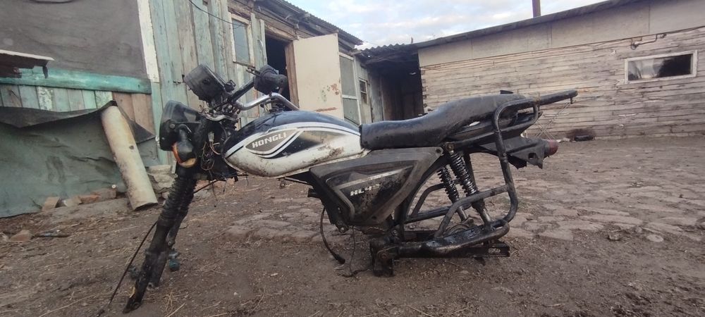 Продам мопед альфа на запчасти