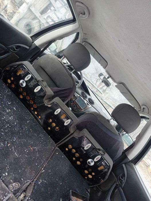 Vând Ford focus 1,6 2002