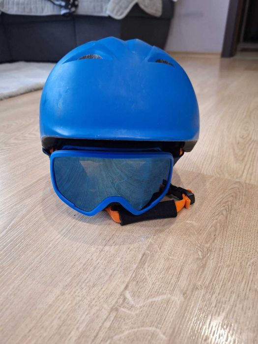 Детска ски каска Bolle размер M 53-58 см и ски очила QuickSilver