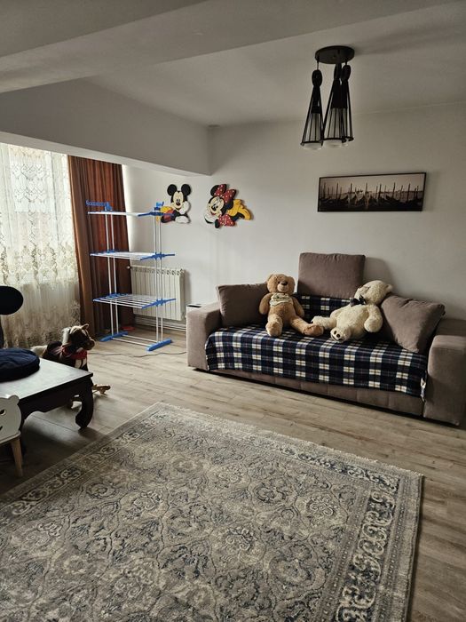 Inchiriez apartament 2 camere