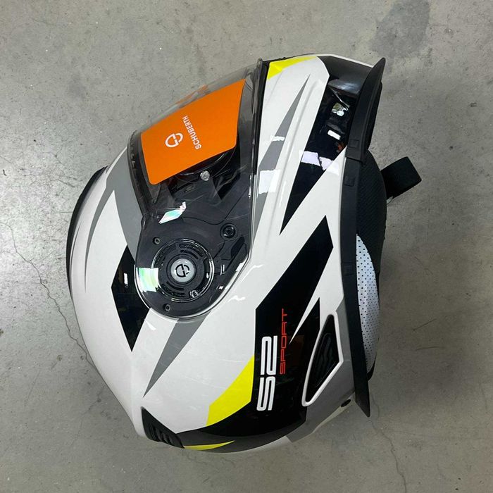 РАЗПРОДАЖБА Мото каска SCHUBERTH S2 Sport Polar Yellow - Код: 29957