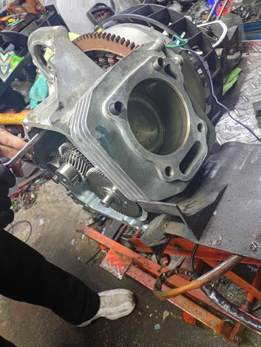 De vânzare generator  benzina Hyundai 6,6kva