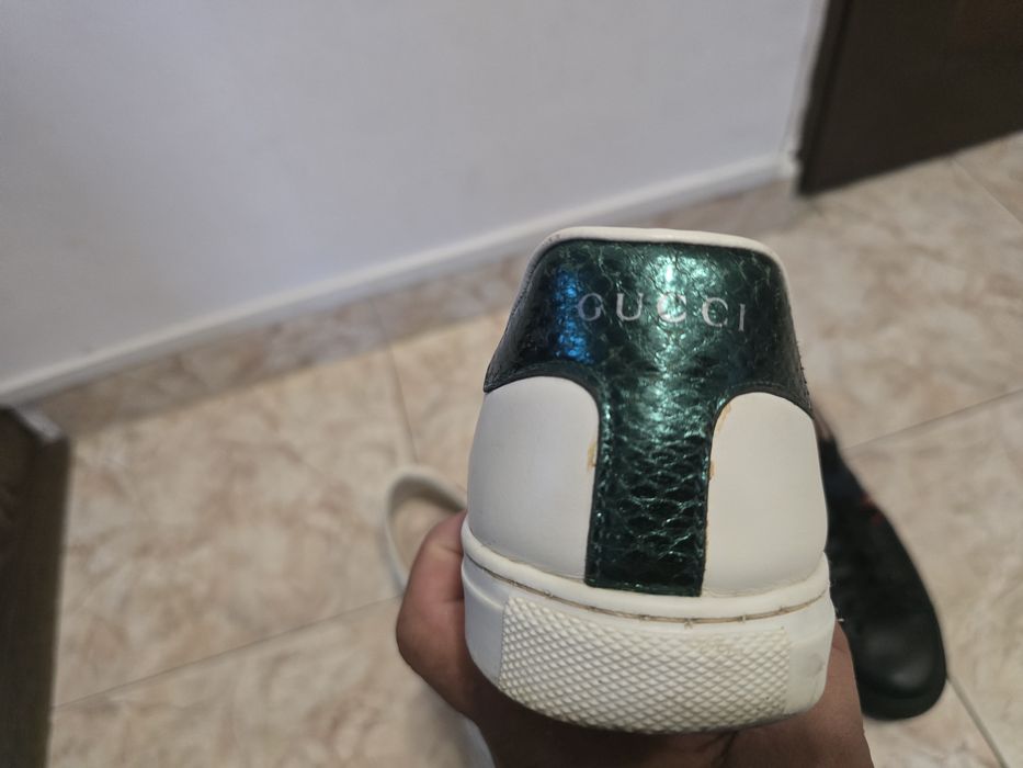 Pantofi Gucci ..