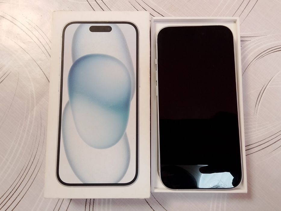 iphone 15 blue .