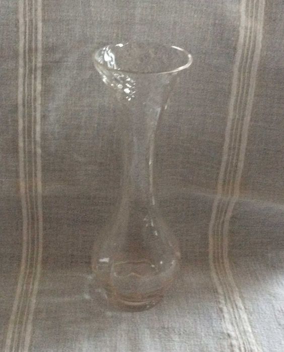 ваза - стъклена - прозрачно стъкло