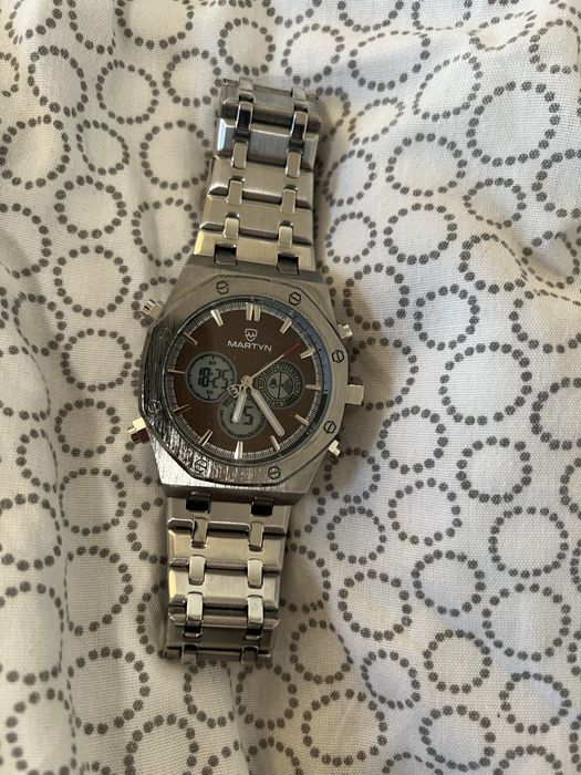 Оригинален часовник