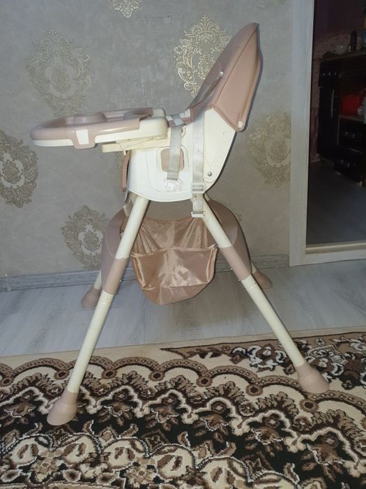 Детский стульчик для кормление