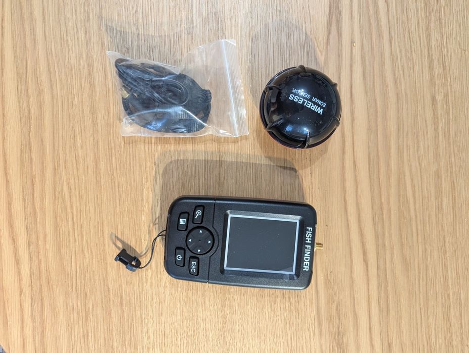 Navomodel / Barcă de Navomodel / Barcă de plantat Flytec V080 cu GPS și SONAR - NOUĂ (în folie) + Geantă