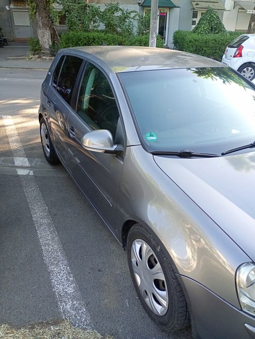 Vând golf 5, an 2006