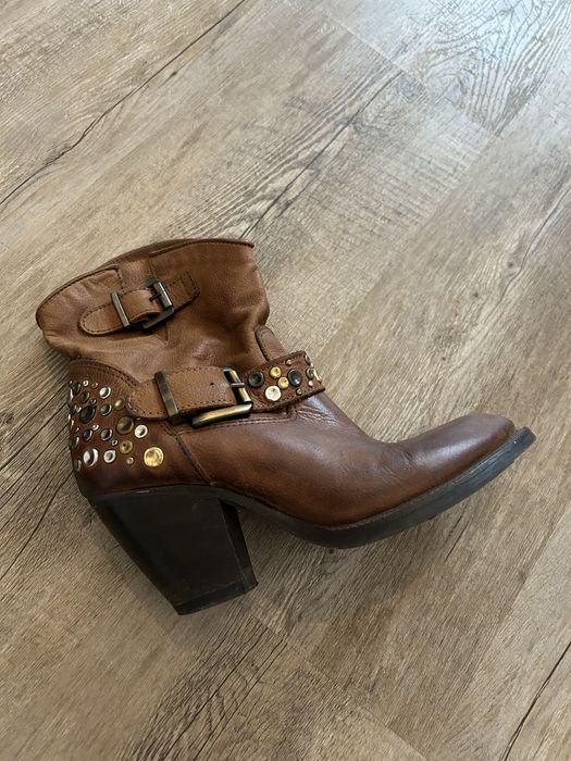 Botine de piele maro