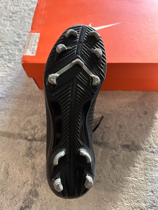 Бутсы nike mercurial в черном цвете